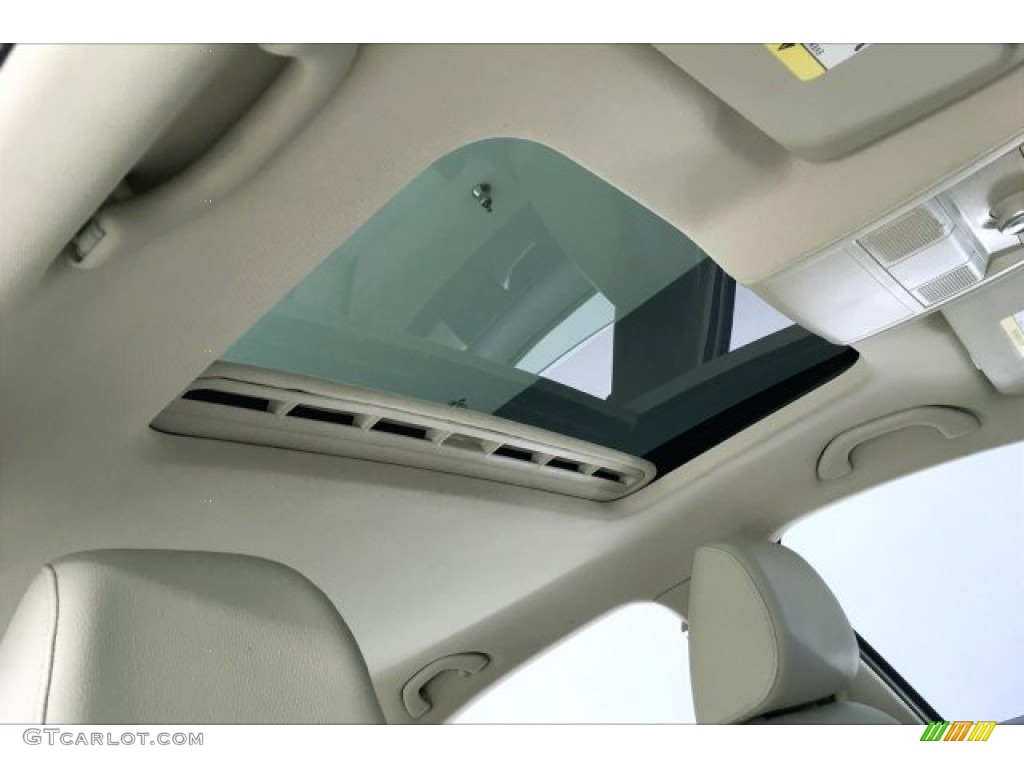2012 Jetta SE Sedan - Candy White / Cornsilk Beige photo #24