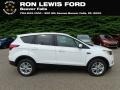 2019 Oxford White Ford Escape SE 4WD  photo #1