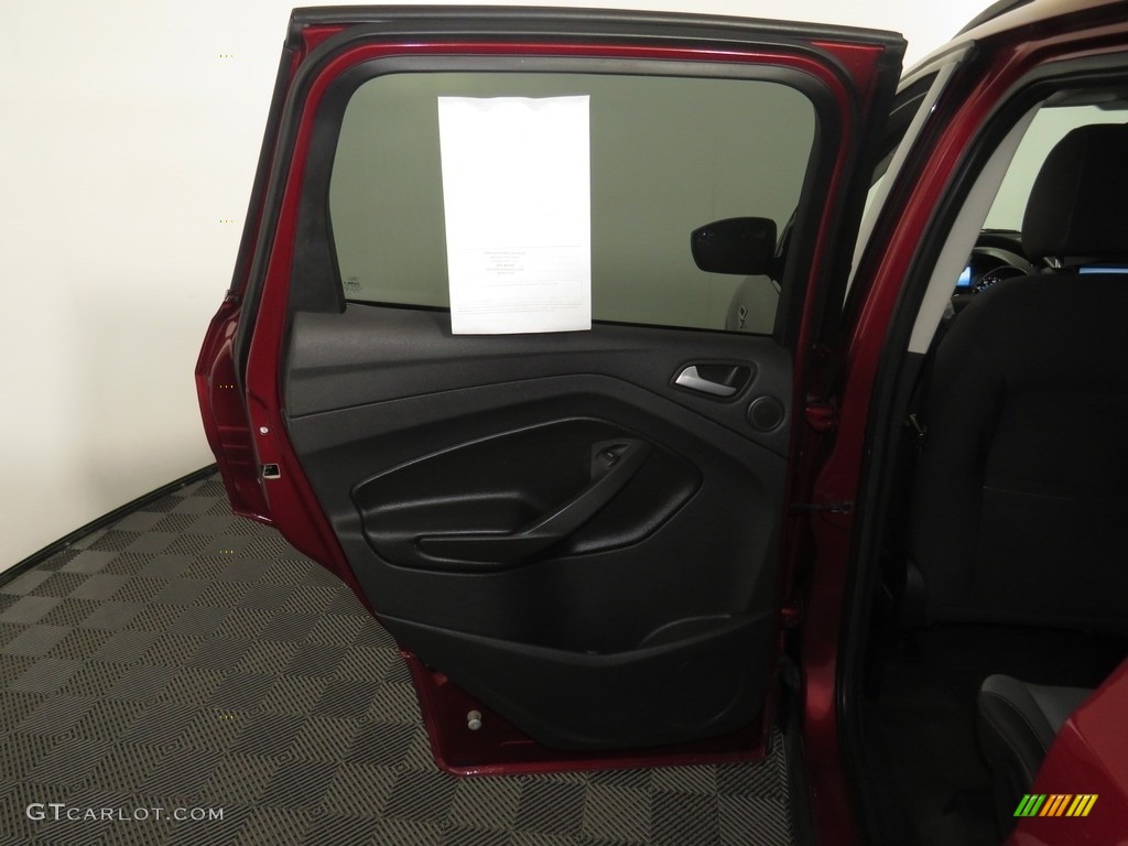 2014 Escape SE 1.6L EcoBoost 4WD - Ruby Red / Charcoal Black photo #25