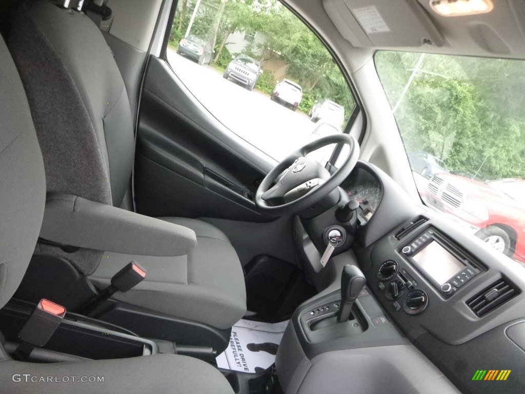 2019 NV200 SV - Fresh Powder White / Gray photo #10