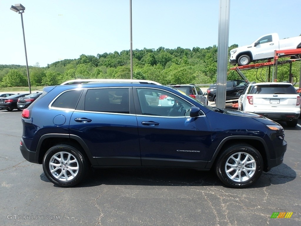 2018 Cherokee Latitude Plus 4x4 - Patriot Blue Pearl / Black photo #5