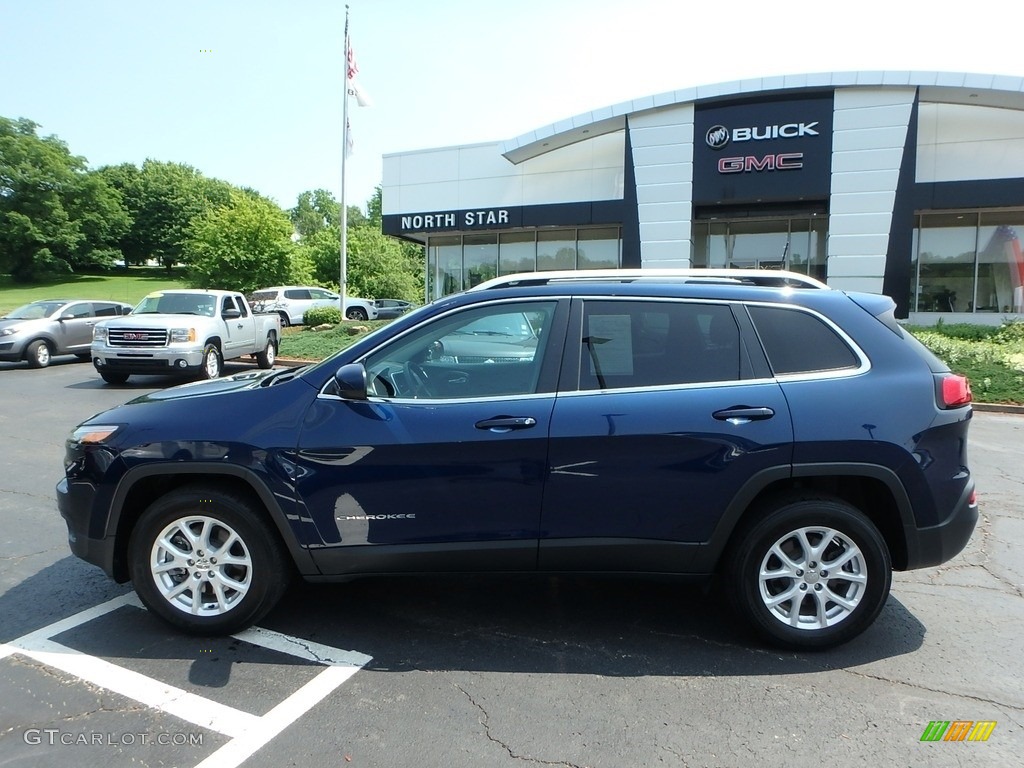 2018 Cherokee Latitude Plus 4x4 - Patriot Blue Pearl / Black photo #13
