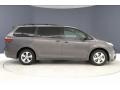 2017 Predawn Gray Mica Toyota Sienna LE  photo #30