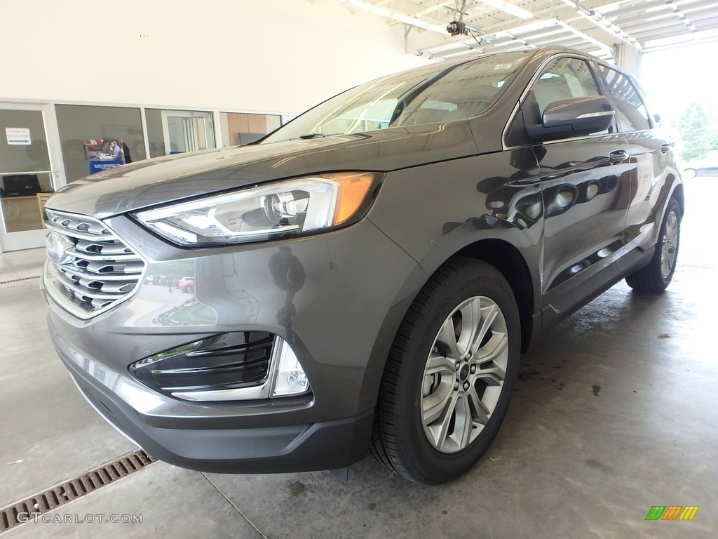 2019 Edge Titanium AWD - Magnetic / Ceramic photo #5