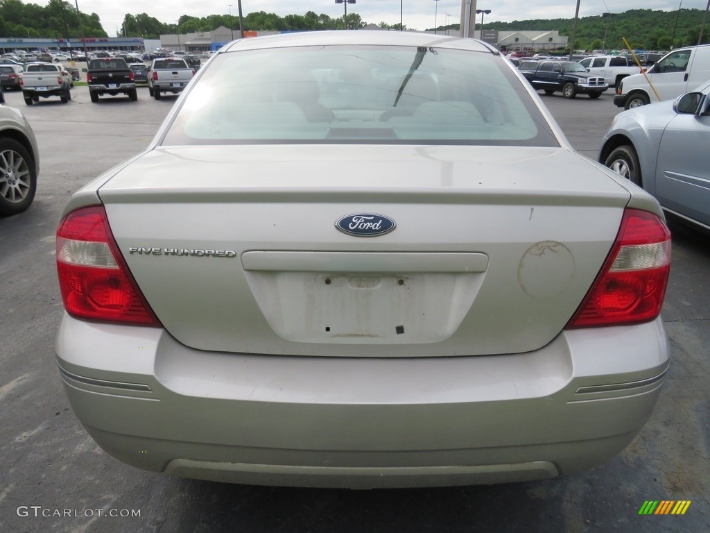 2006 Five Hundred SE - Silver Birch Metallic / Shale Grey photo #12