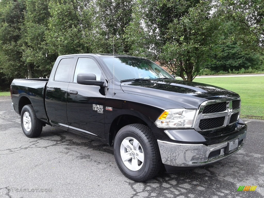 2019 1500 Classic Tradesman Quad Cab 4x4 - Diamond Black Crystal Pearl / Black/Diesel Gray photo #4
