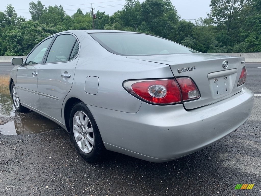2004 ES 330 - Millennium Silver Metallic / Light Charcoal photo #4