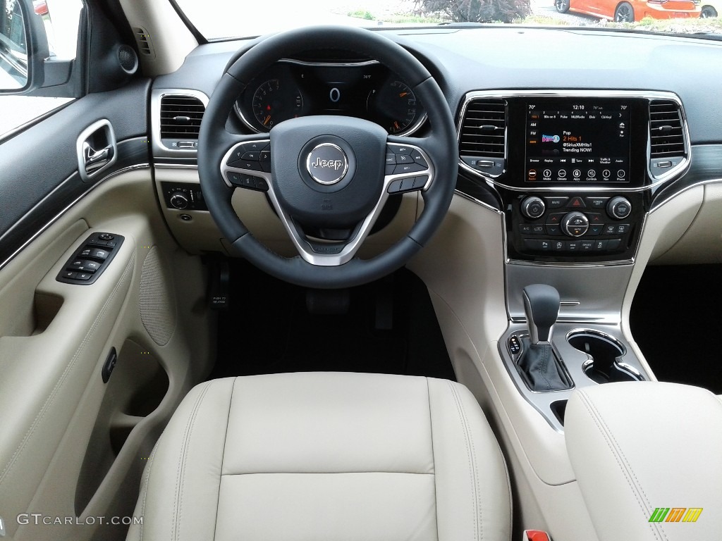 2019 Grand Cherokee Limited - Bright White / Light Frost Beige/Black photo #32