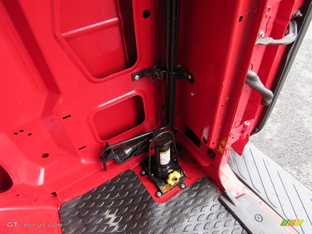 2014 E-Series Van E250 Cargo Van - Vermillion Red / Medium Flint photo #18