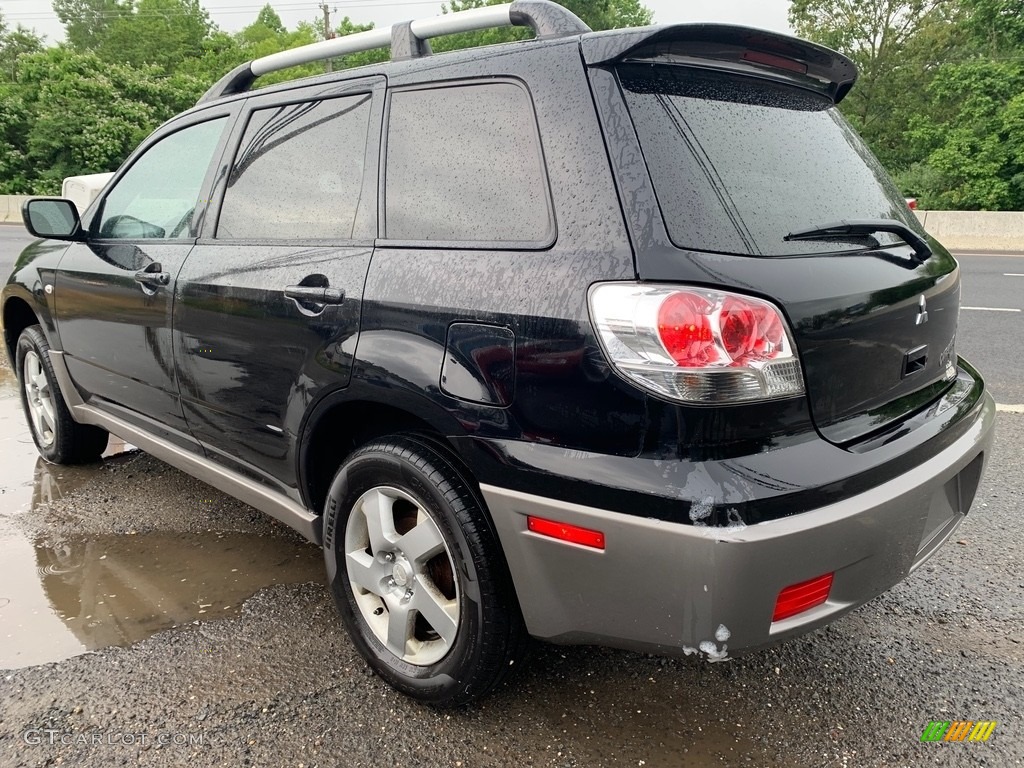 2003 Outlander XLS 4WD - Labrador Black Pearl / Charcoal photo #4