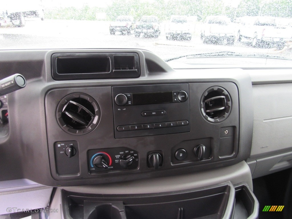 2014 E-Series Van E250 Cargo Van - Vermillion Red / Medium Flint photo #29