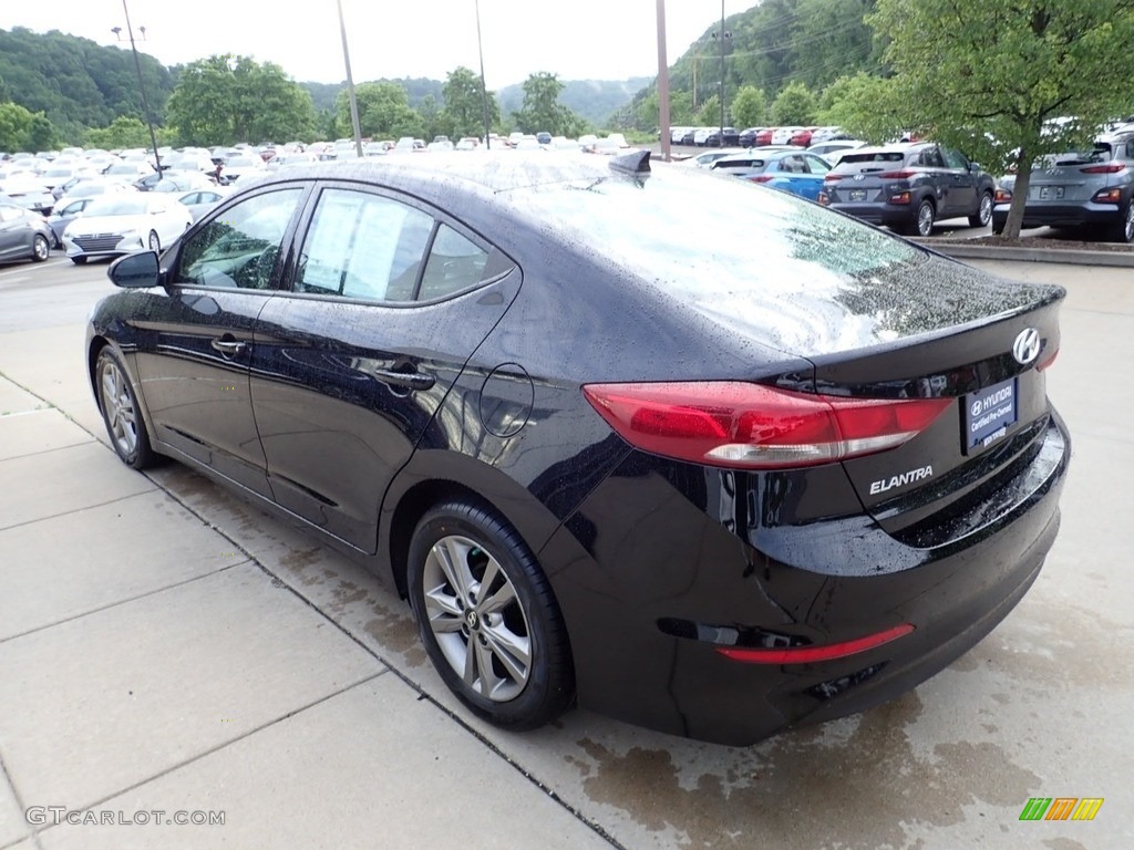 2017 Elantra Value Edition - Black / Black photo #5