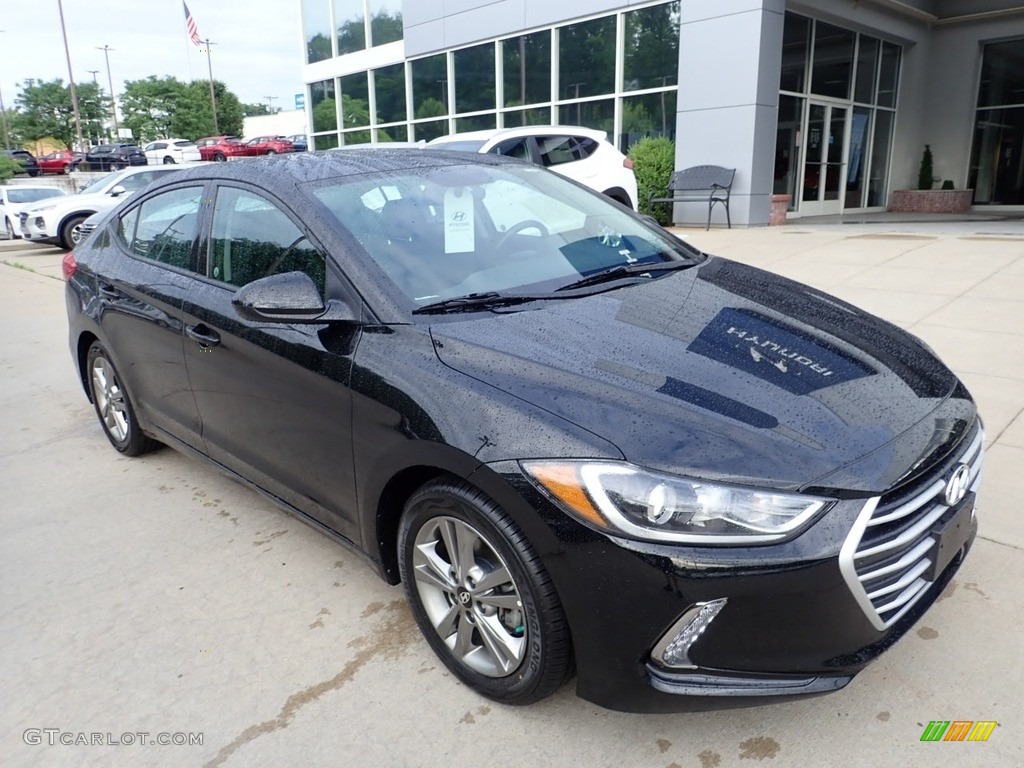 2017 Elantra Value Edition - Black / Black photo #9