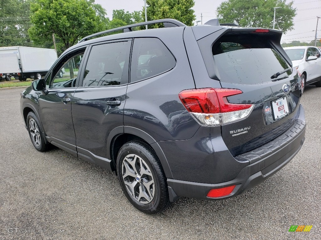 2019 Forester 2.5i Premium - Dark Gray Metallic / Black photo #5