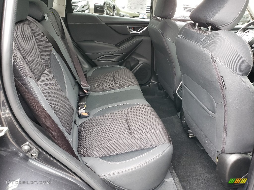 2019 Forester 2.5i Premium - Dark Gray Metallic / Black photo #17