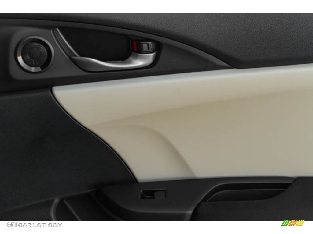 2019 Civic EX Hatchback - Polished Metal Metallic / Black/Ivory photo #36