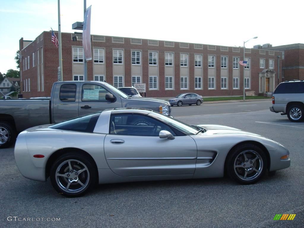 2004 Corvette Coupe - Machine Silver Metallic / Black photo #5