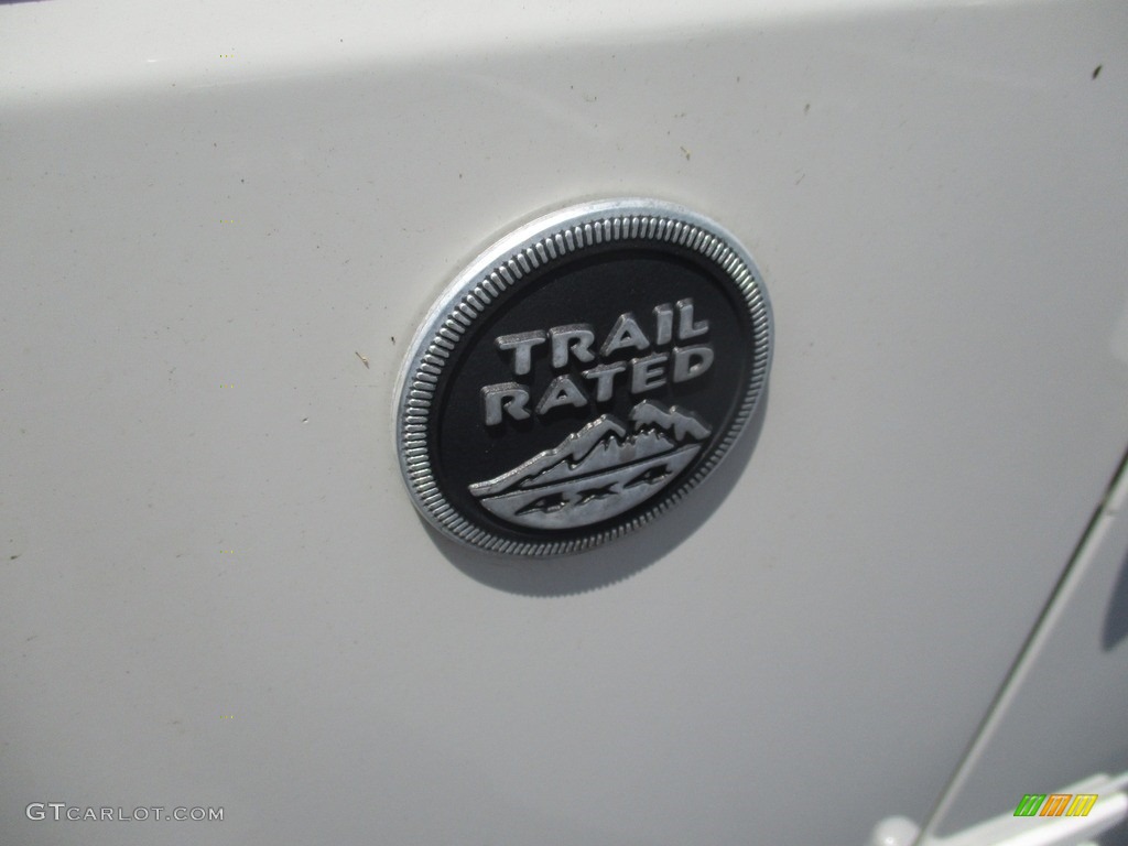 2010 Wrangler Unlimited Sahara 4x4 - Stone White / Dark Slate Gray/Medium Slate Gray photo #10
