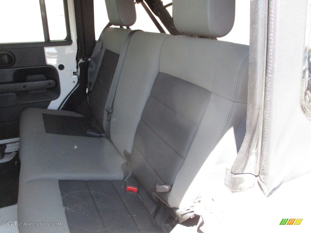 2010 Wrangler Unlimited Sahara 4x4 - Stone White / Dark Slate Gray/Medium Slate Gray photo #13