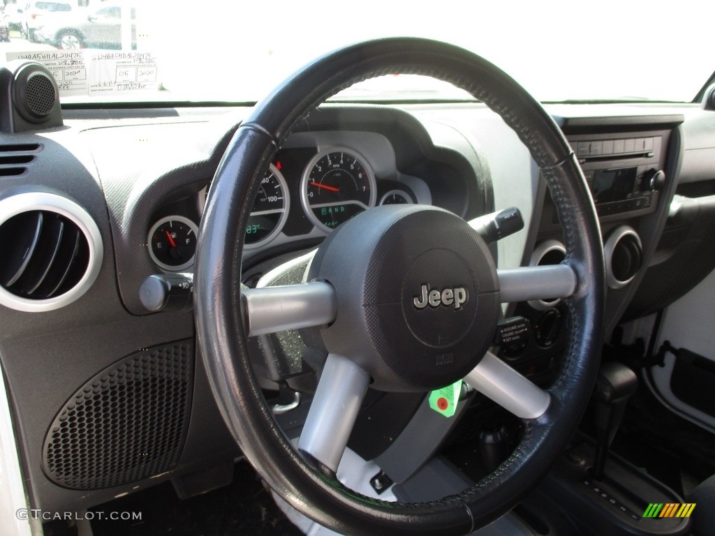2010 Wrangler Unlimited Sahara 4x4 - Stone White / Dark Slate Gray/Medium Slate Gray photo #14