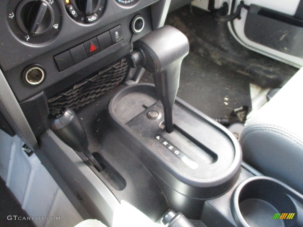 2010 Wrangler Unlimited Sahara 4x4 - Stone White / Dark Slate Gray/Medium Slate Gray photo #15