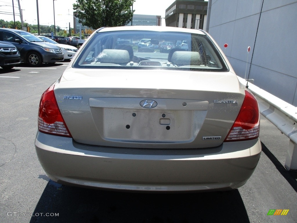 2006 Elantra GLS Sedan - Champagne Beige / Beige photo #4