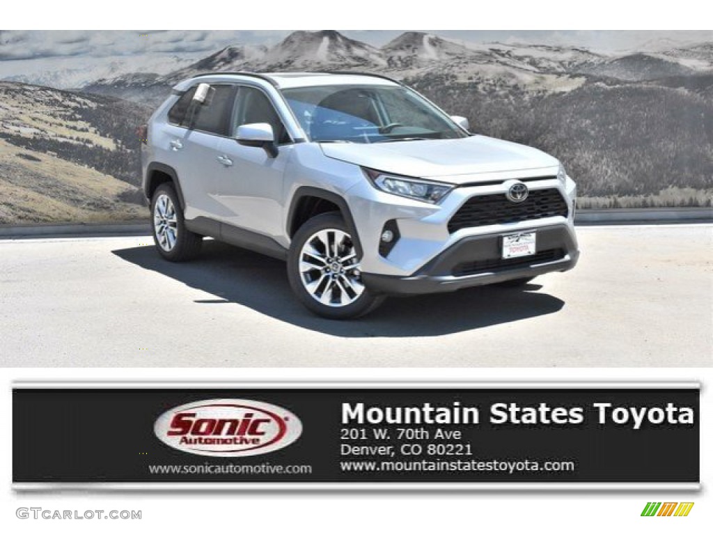 2019 RAV4 XLE AWD - Silver Sky Metallic / Light Gray photo #1