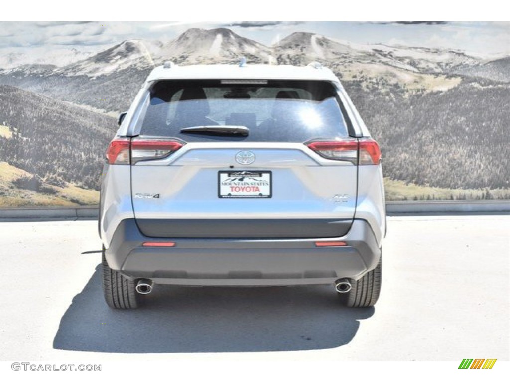 2019 RAV4 XLE AWD - Silver Sky Metallic / Light Gray photo #4