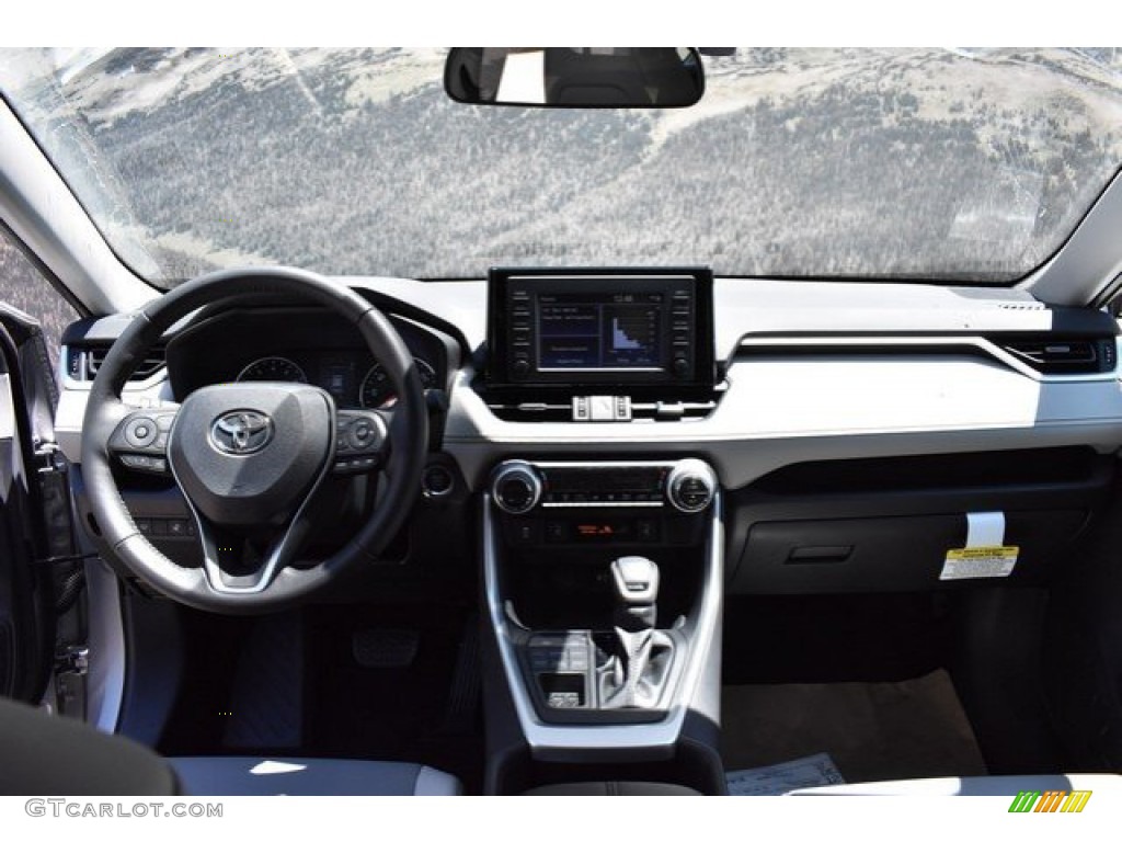 2019 RAV4 XLE AWD - Silver Sky Metallic / Light Gray photo #7