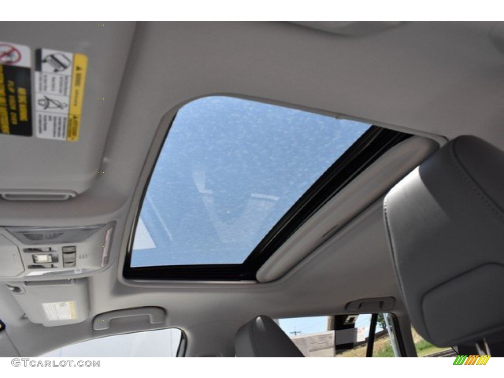 2019 RAV4 XLE AWD - Silver Sky Metallic / Light Gray photo #8