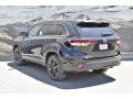 2019 Midnight Black Metallic Toyota Highlander SE AWD  photo #3