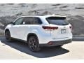 2019 Blizzard Pearl White Toyota Highlander SE AWD  photo #3