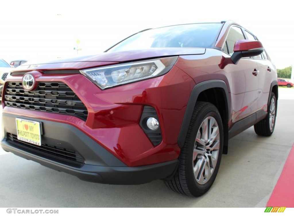 2019 RAV4 XLE - Ruby Flare Pearl / Black photo #4