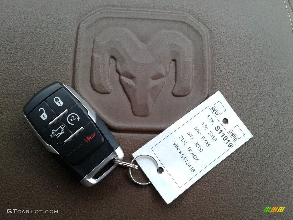 2019 Ram 3500 Laramie Crew Cab 4x4 Keys Photo #133826591