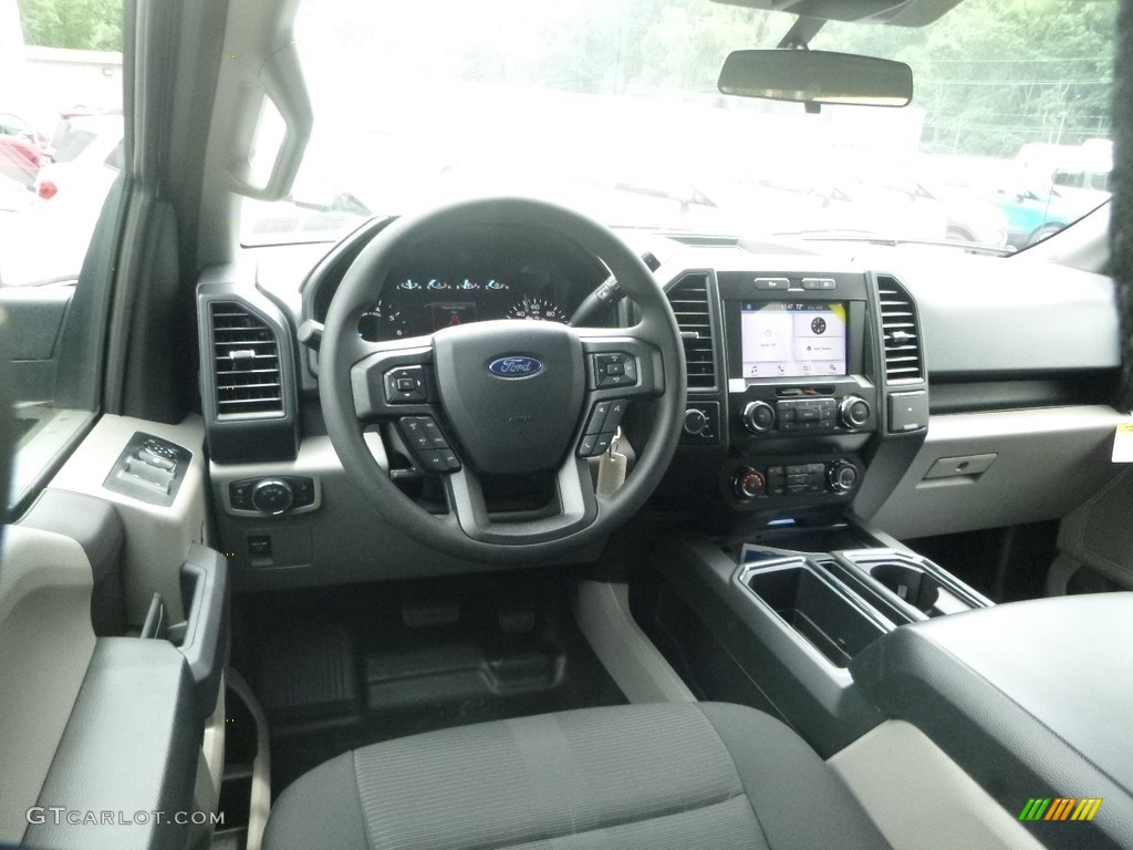 2019 F150 XL SuperCrew 4x4 - Ingot Silver / Earth Gray photo #9