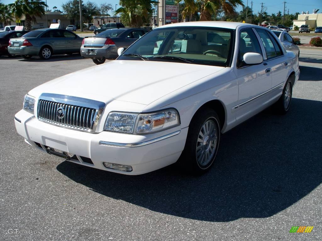 2006 Grand Marquis LS - Vibrant White / Light Camel photo #1