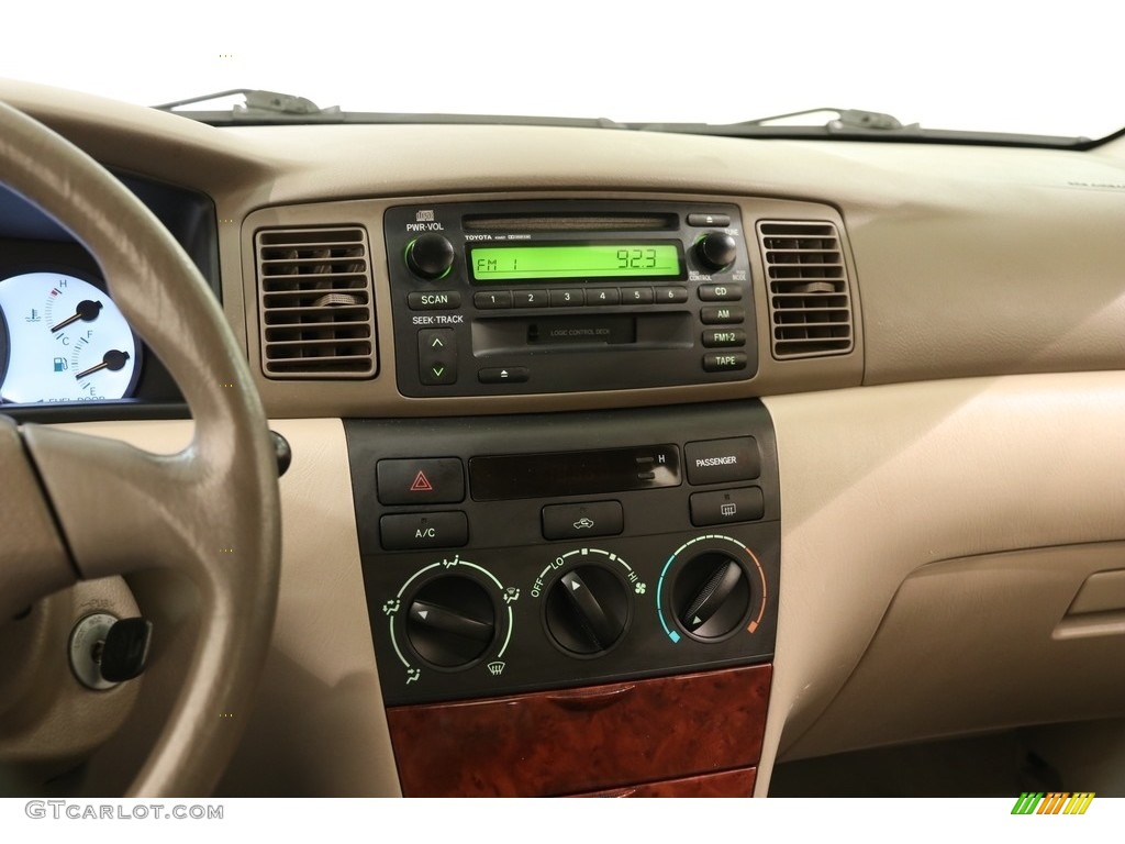 2004 Corolla LE - Desert Sand Mica / Pebble Beige photo #9