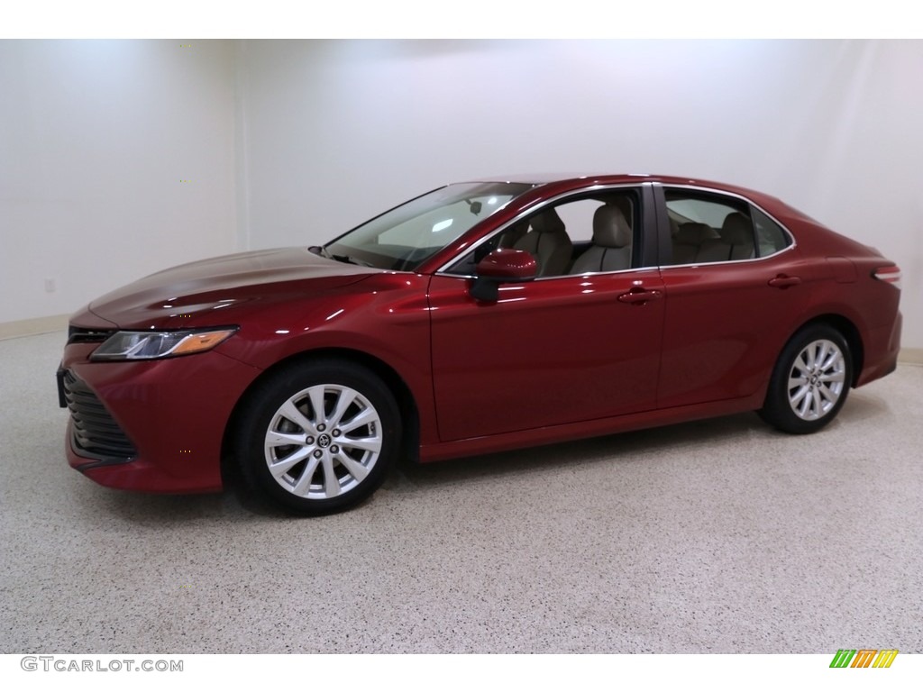 2018 Camry LE - Ruby Flare Pearl / Macadamia photo #3