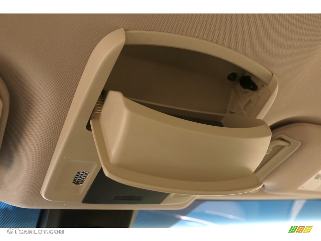 2018 Camry LE - Ruby Flare Pearl / Macadamia photo #11