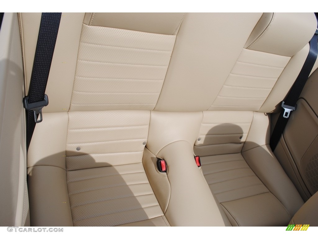 2006 Mustang GT Premium Convertible - Redfire Metallic / Light Parchment photo #20