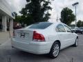 Ice White - S60 2.5T Photo No. 3