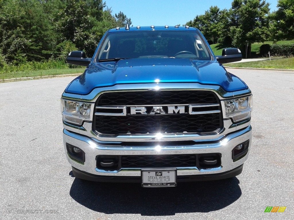 2019 3500 Tradesman Crew Cab 4x4 Chassis - Blue Streak Pearl / Black/Diesel Gray photo #3