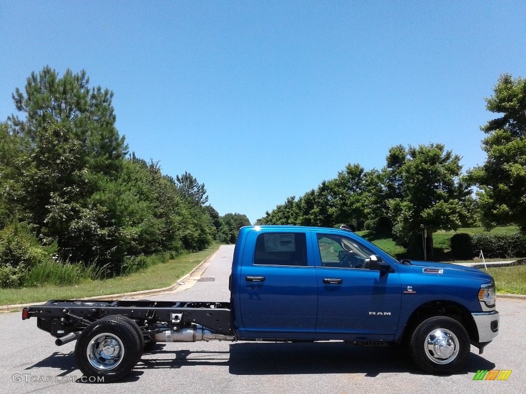 2019 3500 Tradesman Crew Cab 4x4 Chassis - Blue Streak Pearl / Black/Diesel Gray photo #5