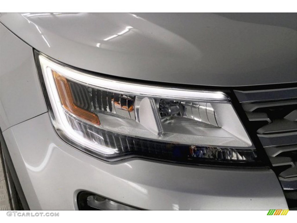 2018 Explorer Limited - Ingot Silver / Ebony Black photo #28