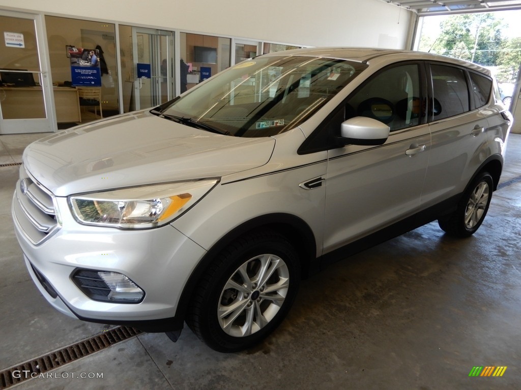 2017 Escape SE 4WD - Ingot Silver / Charcoal Black photo #10