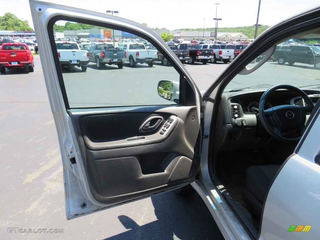 2005 Tribute s - Platinum Metallic / Dark Flint Gray photo #15