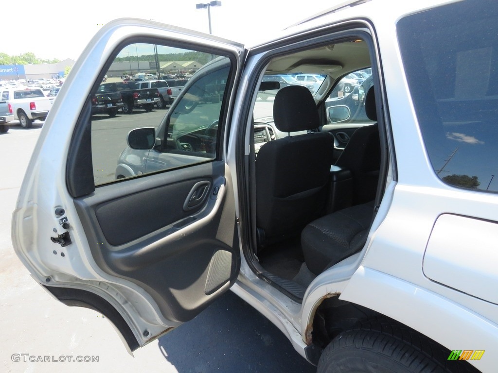 2005 Tribute s - Platinum Metallic / Dark Flint Gray photo #24