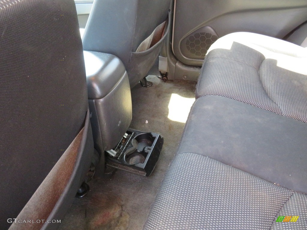 2005 Tribute s - Platinum Metallic / Dark Flint Gray photo #26