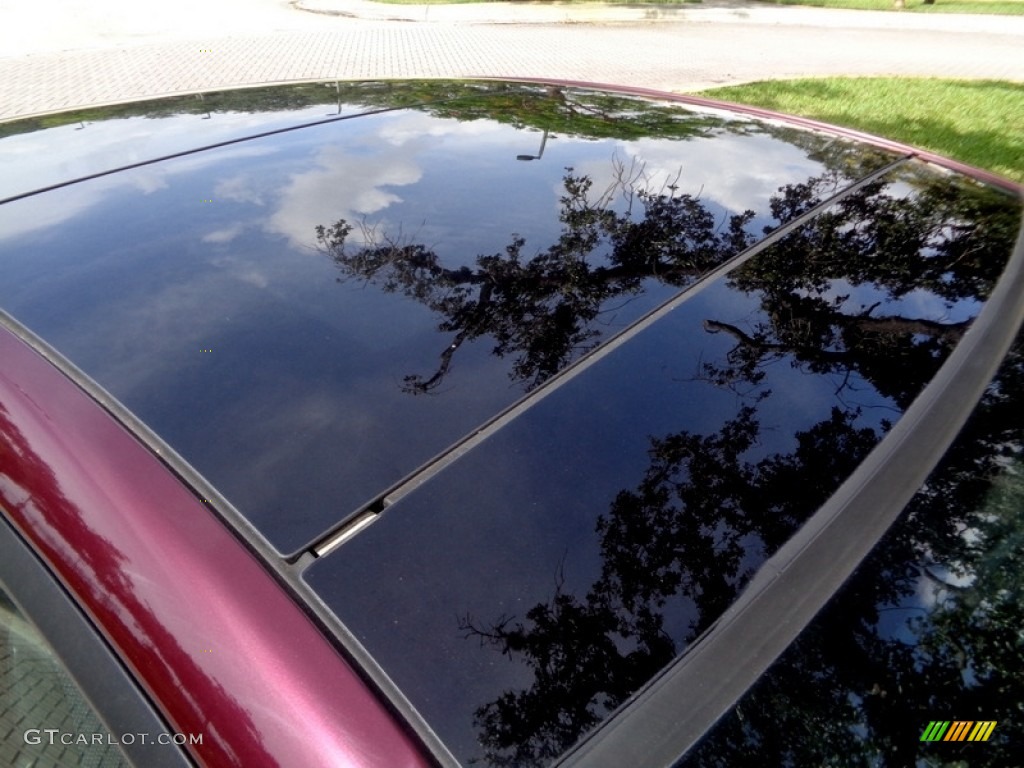 2006 tC  - Black Cherry Pearl / Dark Charcoal photo #18