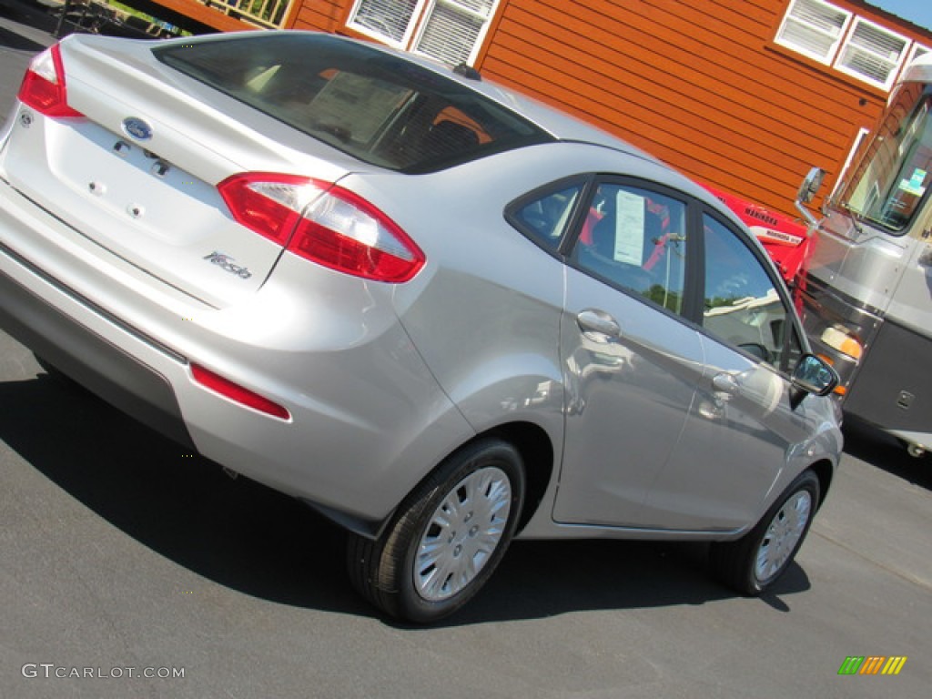 2019 Fiesta S Sedan - Ingot Silver / Charcoal Black photo #30